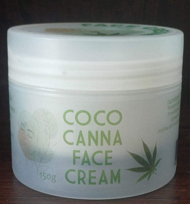COCOCANNA FACE CREAM