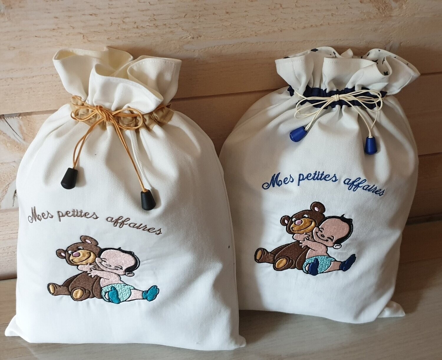 POCHON/SAC A LINGE BEBE OURS