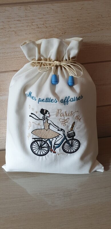 POCHON/SAC A LINGE BALADE A PARIS