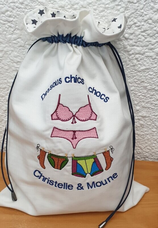 POCHON/SAC A LINGE
DESSOUS CHICS ET CHOCS