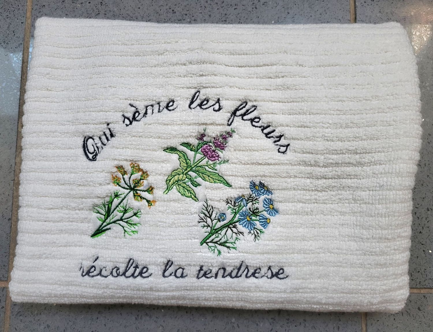 Tapis de salle de bain/Douche Brodé Fleurs