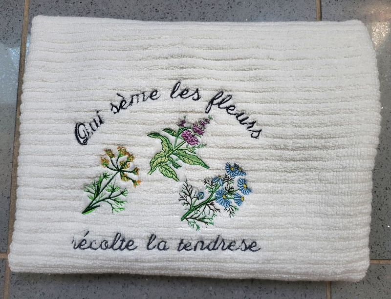 Tapis de salle de bain/Douche Brodé Fleurs