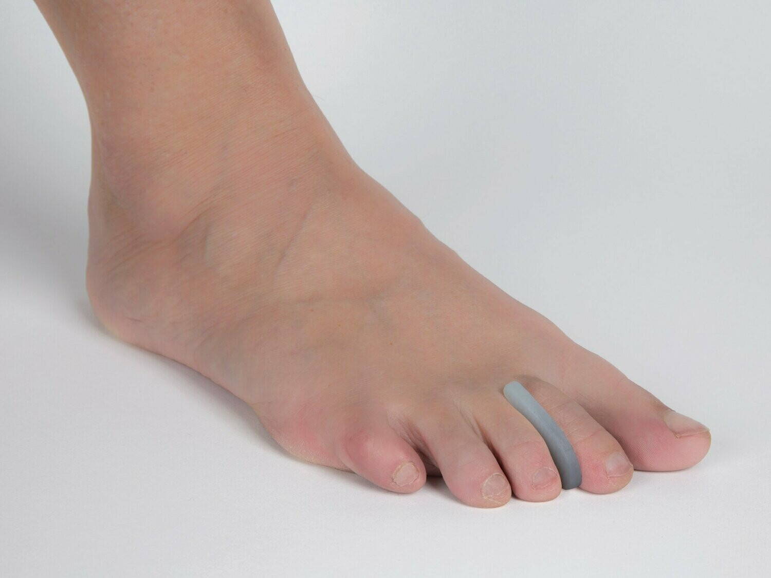 OrthoPÄD Zehenseparator aus Silinan® (100% Silikon), 1 Stück nicht verpackt, lieferbar in 4 Größen