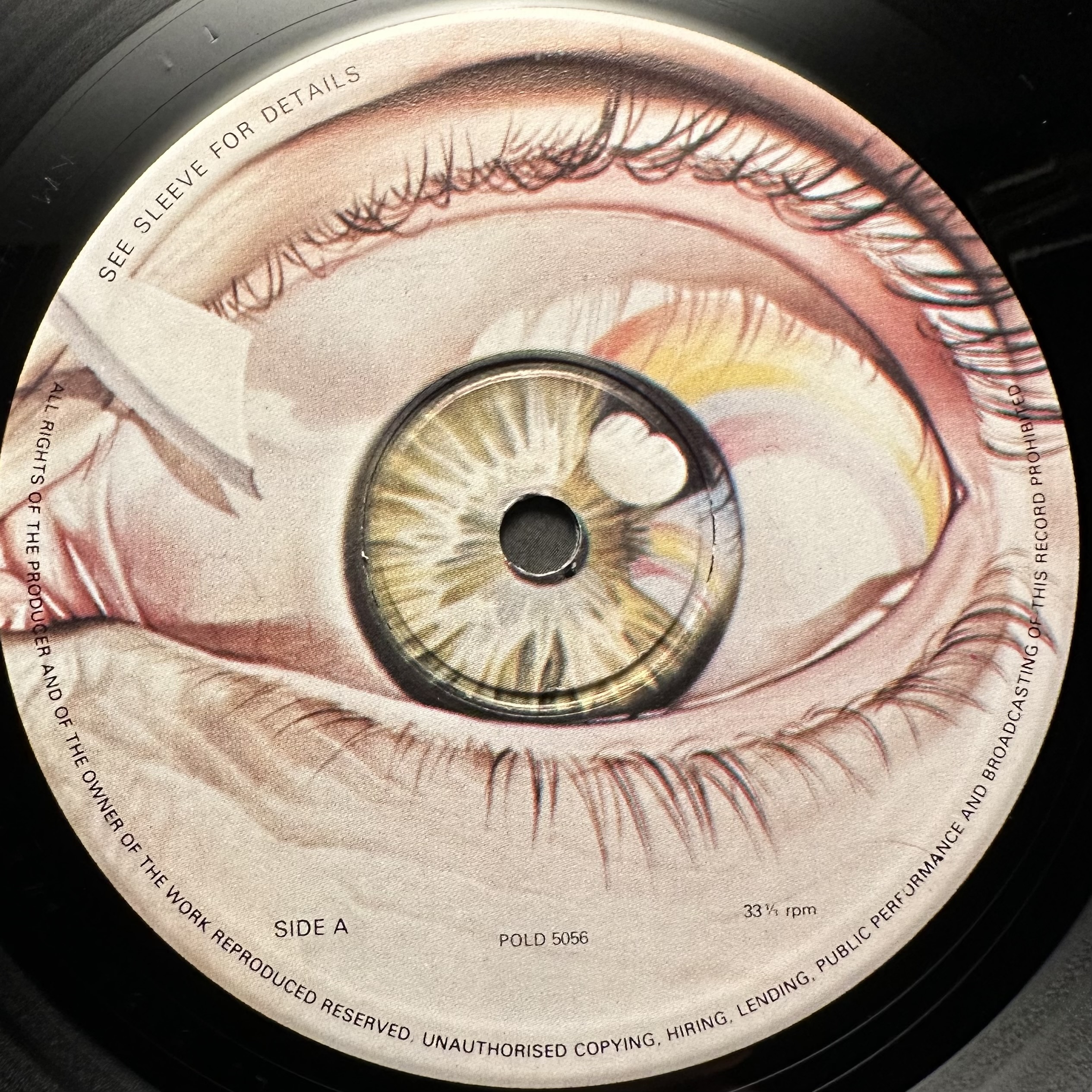 Rainbow straight between the eyes 1982 обложка. Rainbow straight between the eyes обложка. Straight between the eyes rainbow. Rainbow live between the eyes 1982. Rainbow live between the eyes 1982.