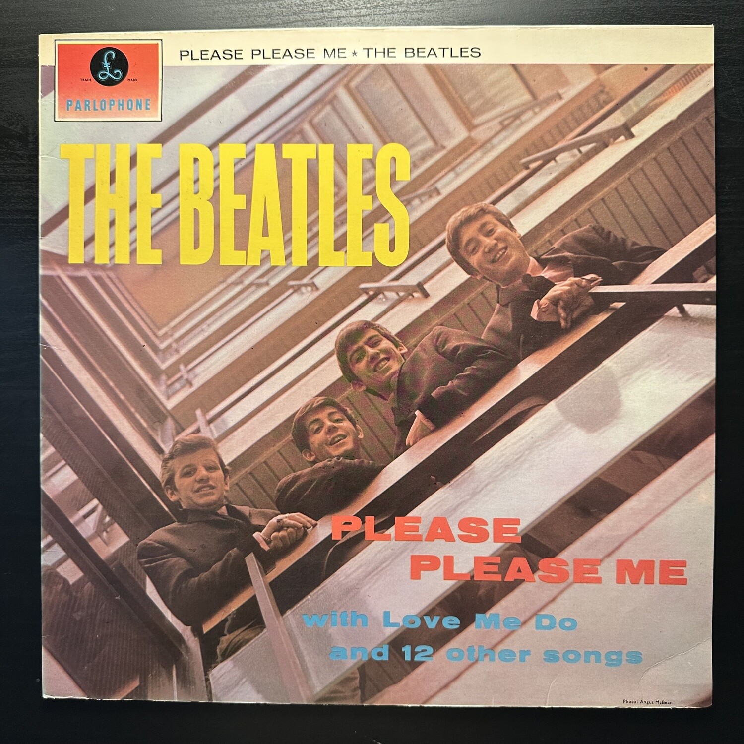 Битлз обложки альбомов. Please please please sabrina. Please please me обложка. Please please please sabrina. Please please me the beatles обложка.