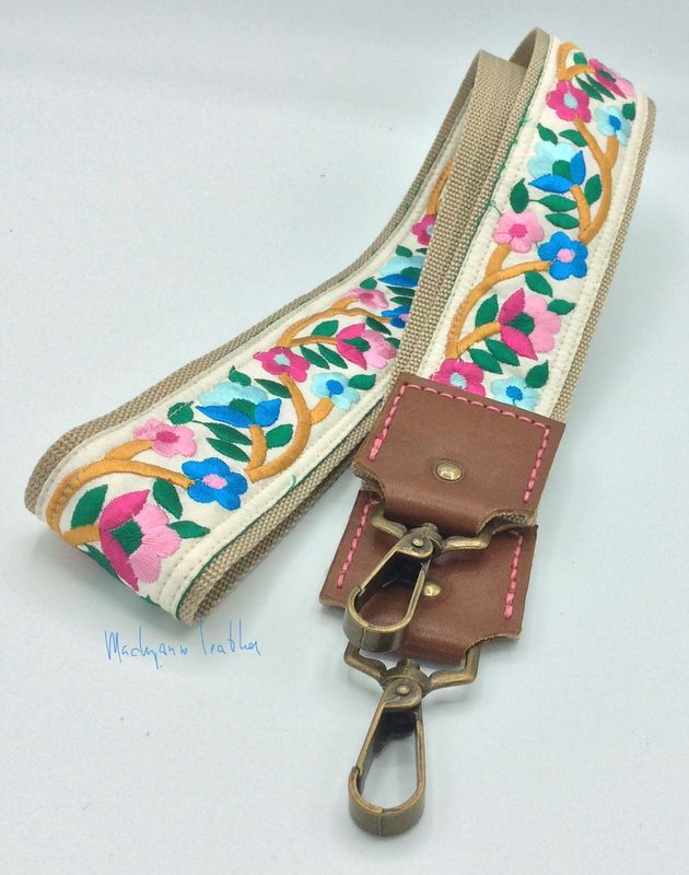 104A Tashengsel Zijde bloem Beige bruin brons Borduur Leer BagStrap Embroidery Leather