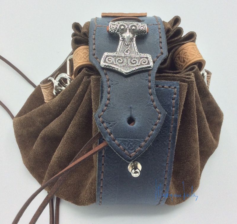 005 Buideltas bruine suede tuigleer Thors Hammer Mjölnir