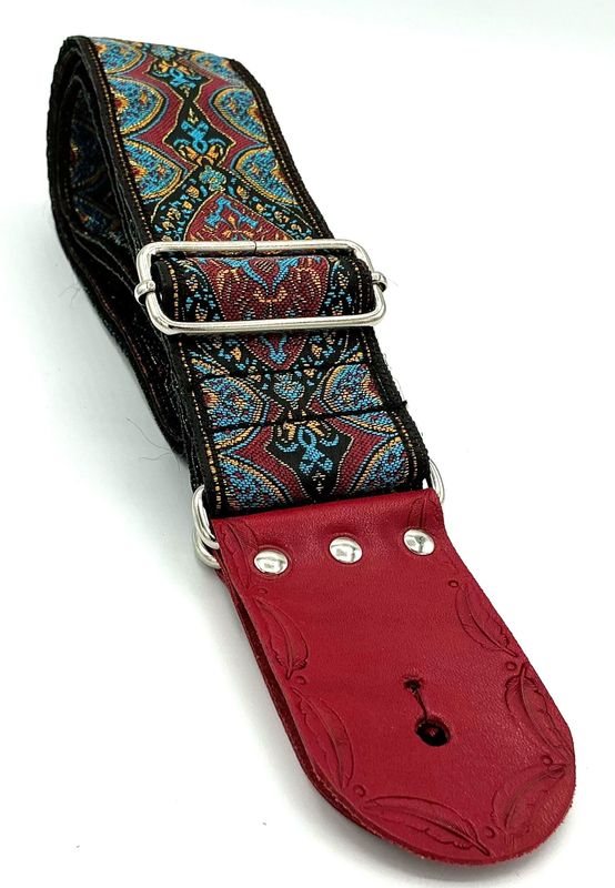 GBStof013 Gitaarband zwart bordeauxrood barok bohemian leer 159cm