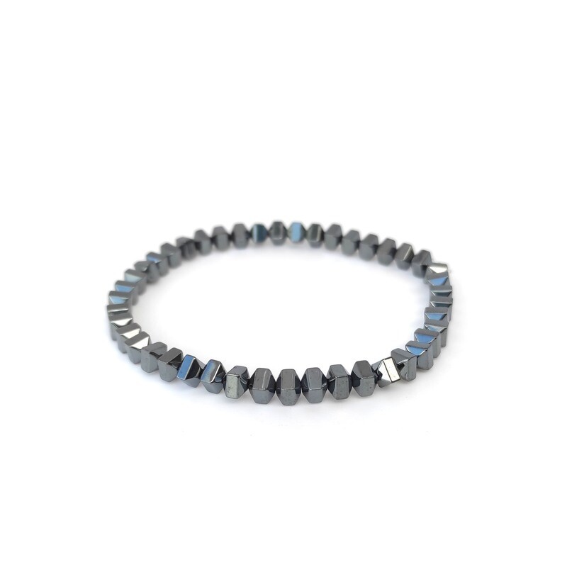 Hematite bracelet (Cushion 4mm)