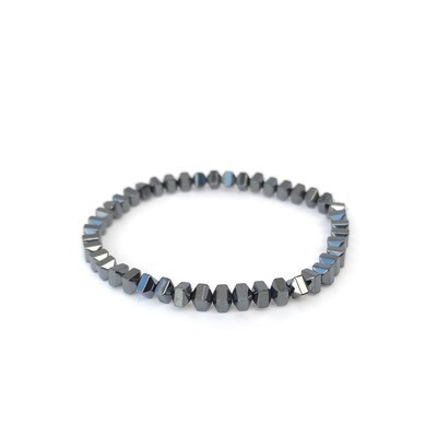 Hematite bracelet (Cushion 4mm)