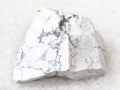 Howlite