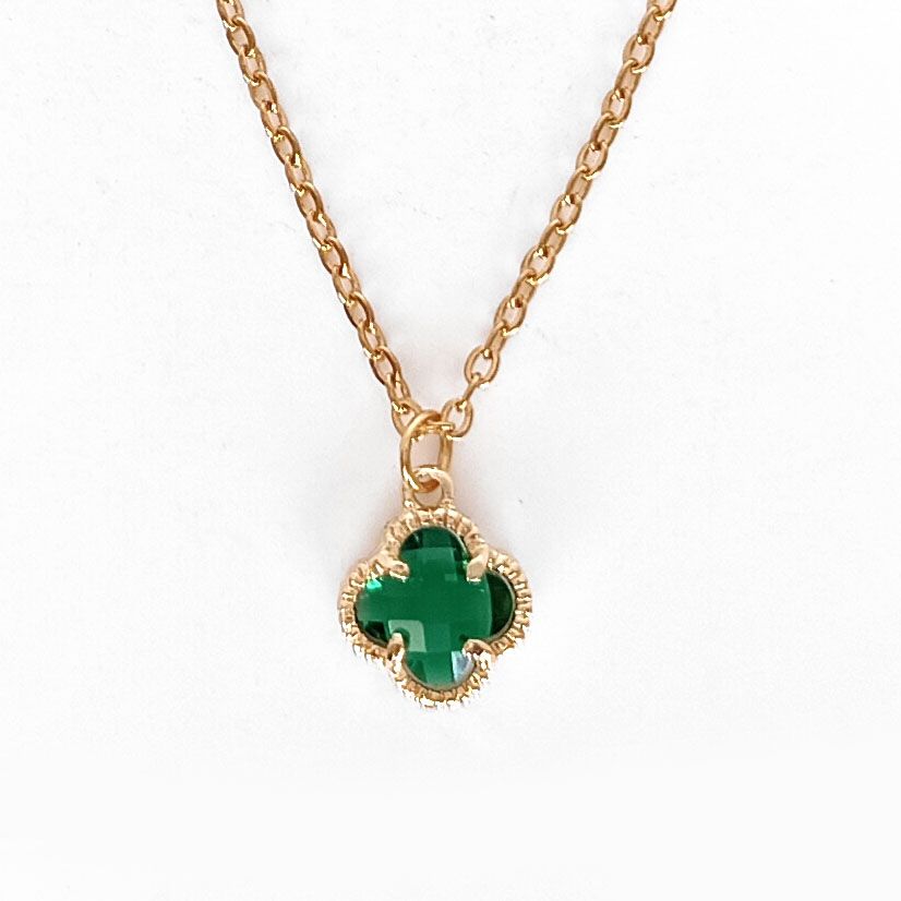 Green Clover Necklace – Gold-Toned Charm of Luck &amp; Style