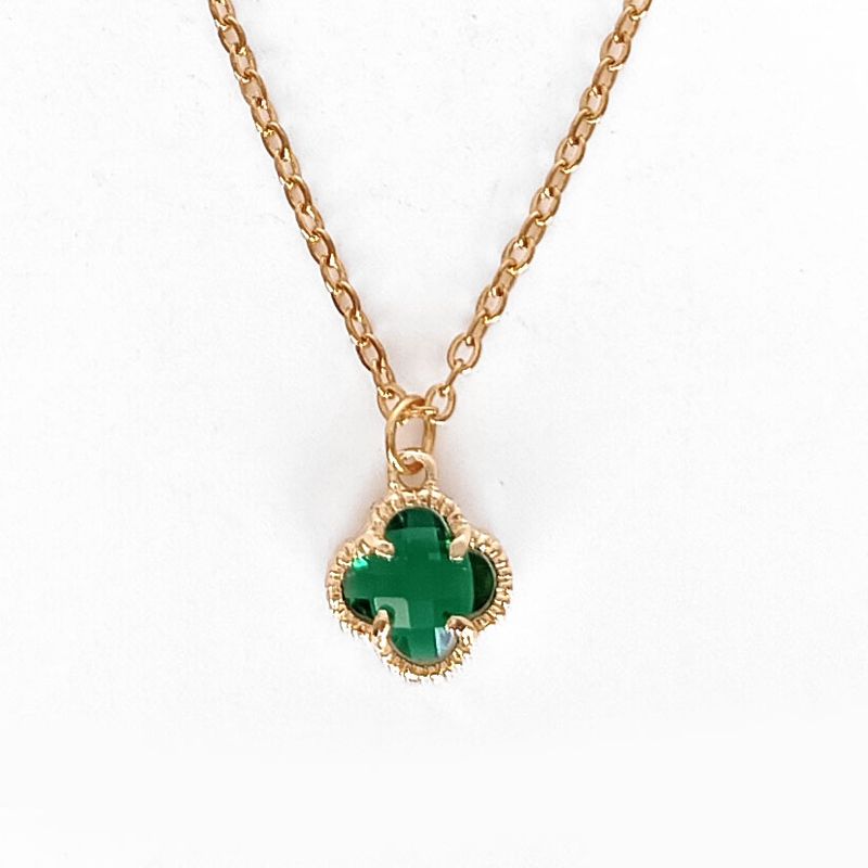 Green Clover Necklace – Gold-Toned Charm of Luck &amp; Style