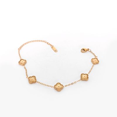 Gold-Toned Clover Bracelet – Elegant Luck on Your Wrist