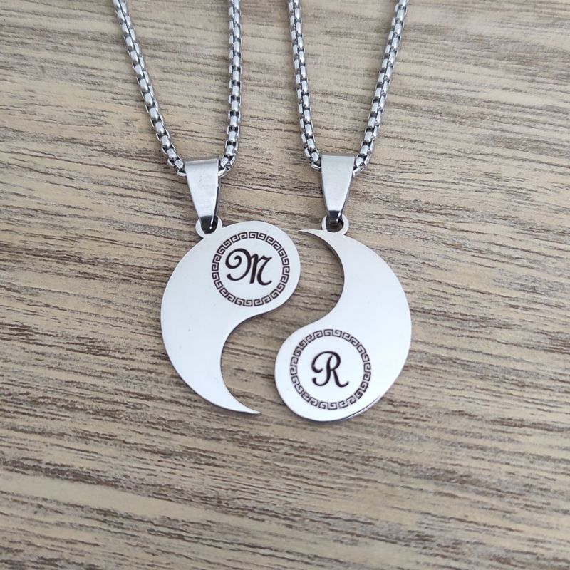 Personalised Yin Yang Couples Necklace – Engraved Initials Pendant Set
