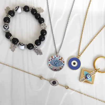 Evil Eye necklaces, bracelets and keychains for protection and style – Dainty à la Mode