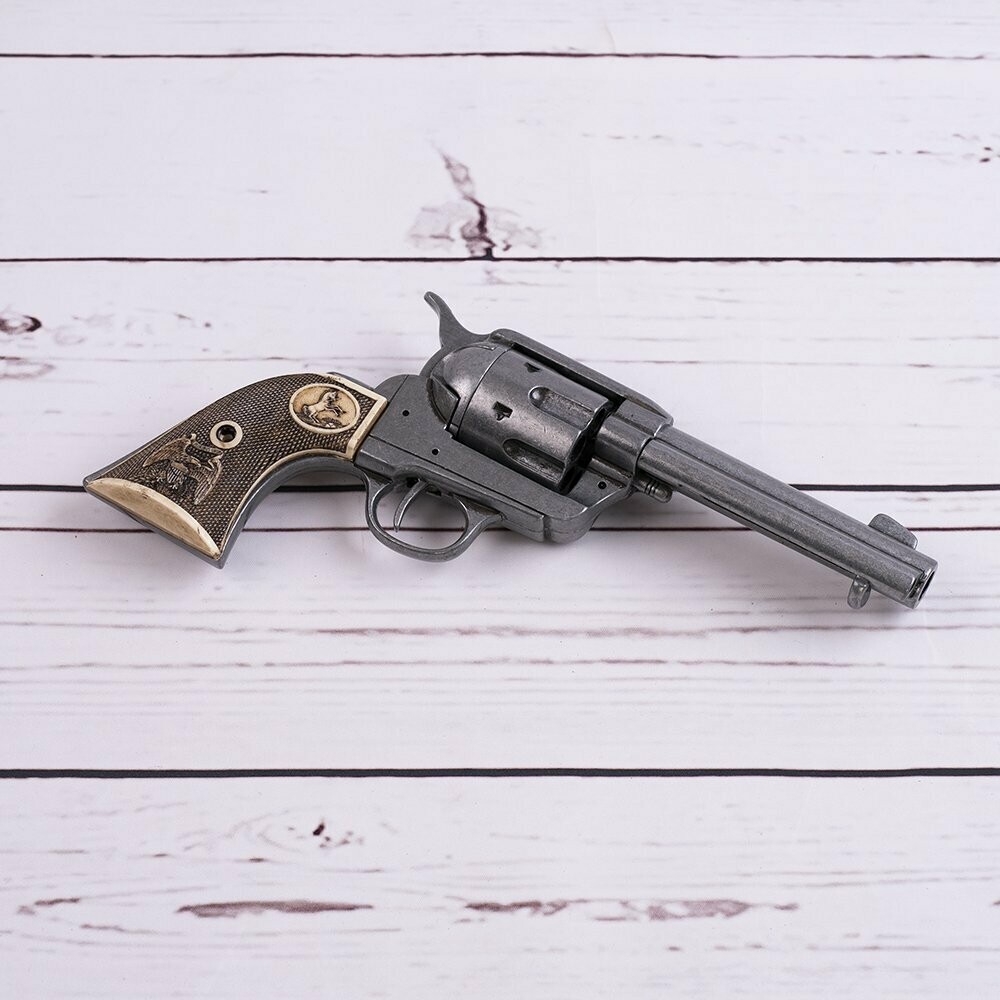 Revólver Colt Peacemaker
Réplica de arma USA año 1873