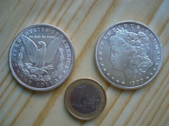 Dólar réplica western