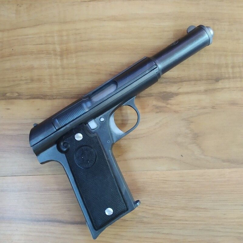 Pistola Astra 400 de RESINA