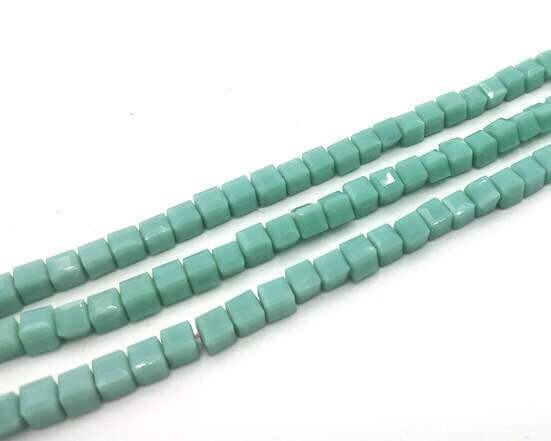 Cristalli Cubo 4x4 mm Verde turchese