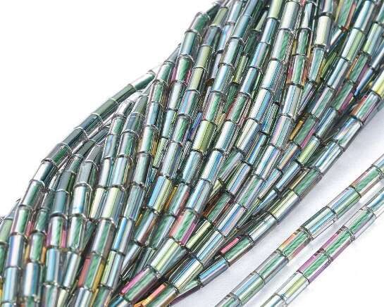 Perline Tubetto 5x2,5 mm Verde Scarabeo