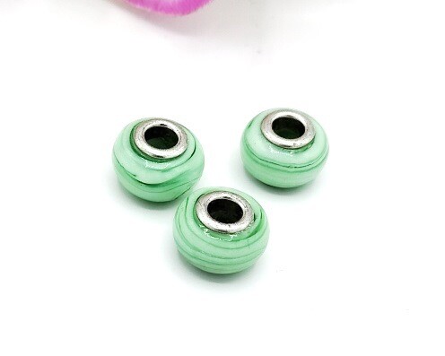Perle foro largo Verde chiaro 2 pz