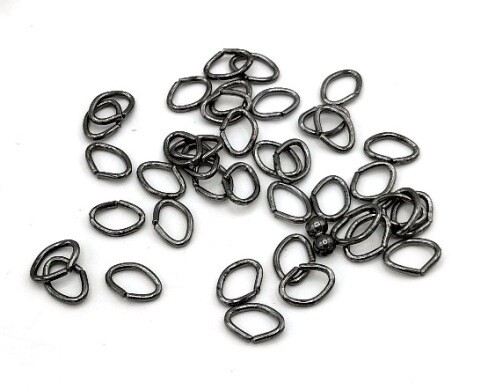 Anello Ovale brunito 8x6 mm