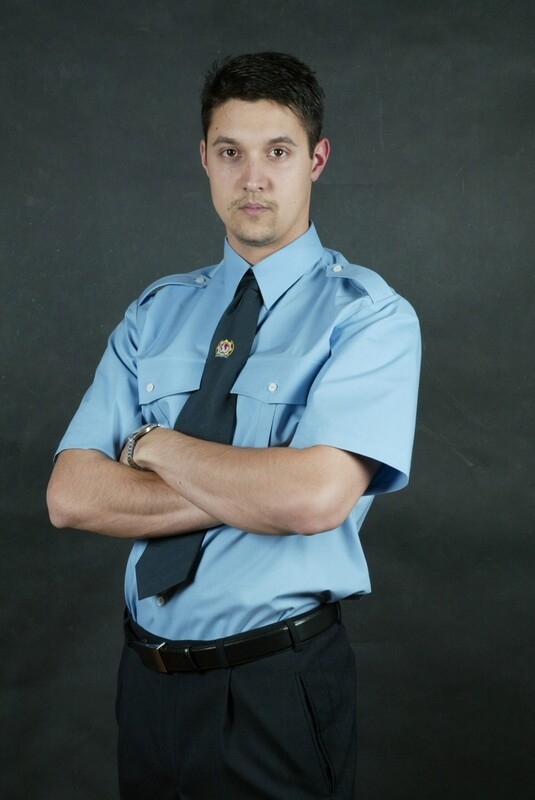 Hosszú ujjú vállpántos világoskék ing