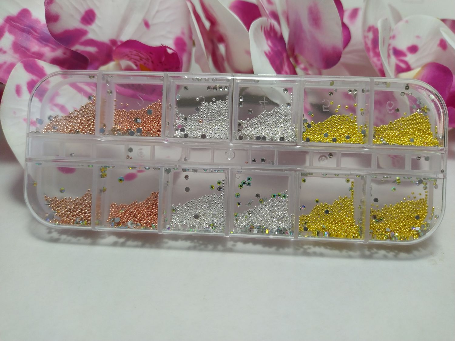 12 Sectioned Art Tray - C