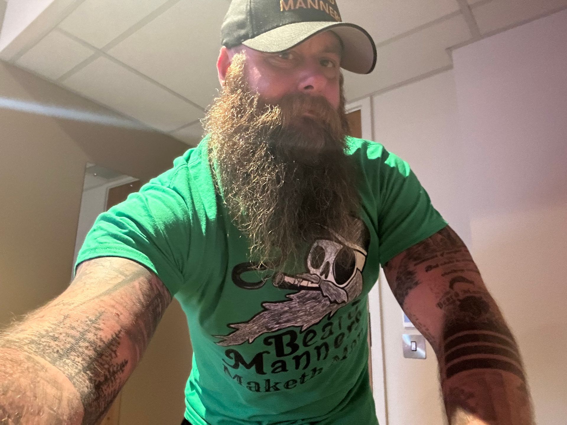 BMMMAN CAP LOGO TEES