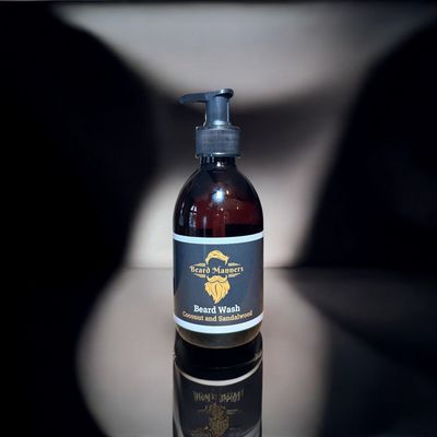Coconut & Sandalwood Beard Wash 300ml/10oz. Coconut & Sandalwood Beard Wash 300ml/10oz.