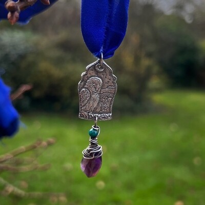 Owl in landscape ribbon pendant