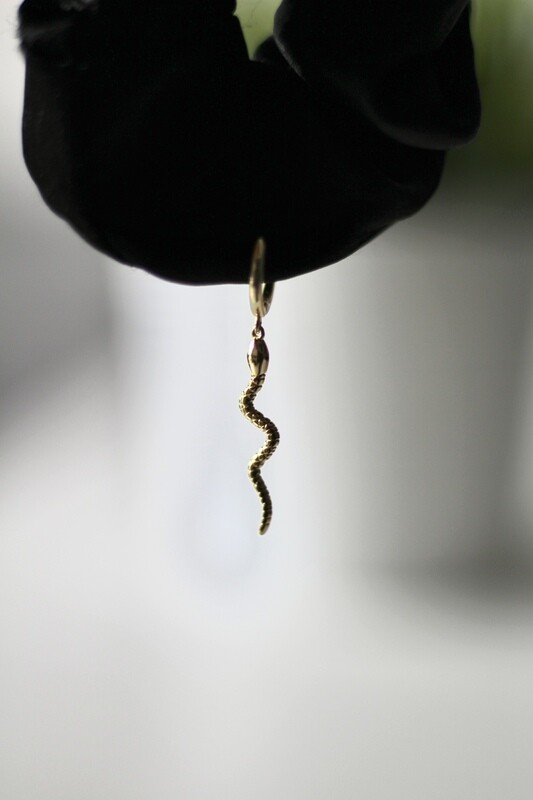 Snake gold