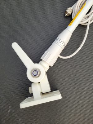 Antennenhalterung FLACH für GPS oder UKW/VHF Antennen mit 1 Zoll Gewinde