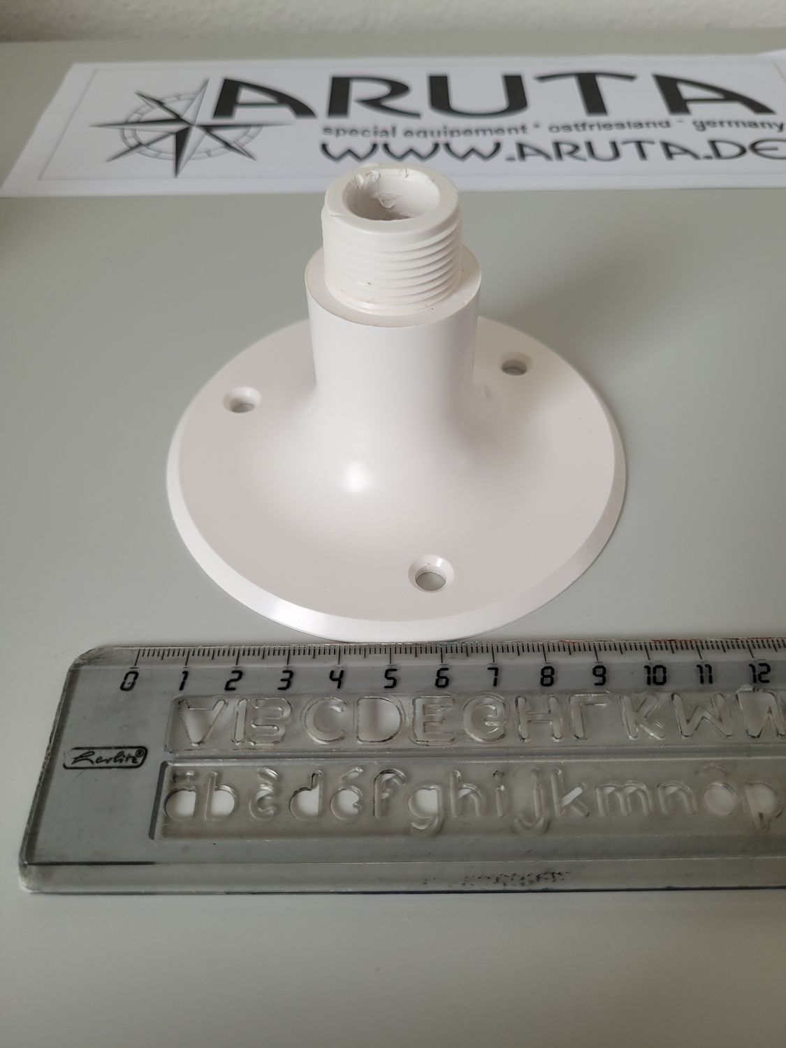 Antennenhalterung einfach Flachmontage für GPS oder UKW/VHF Antennen mit 1 Zoll Gewinde