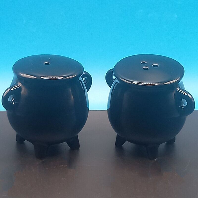 Cauldron Cruet Set