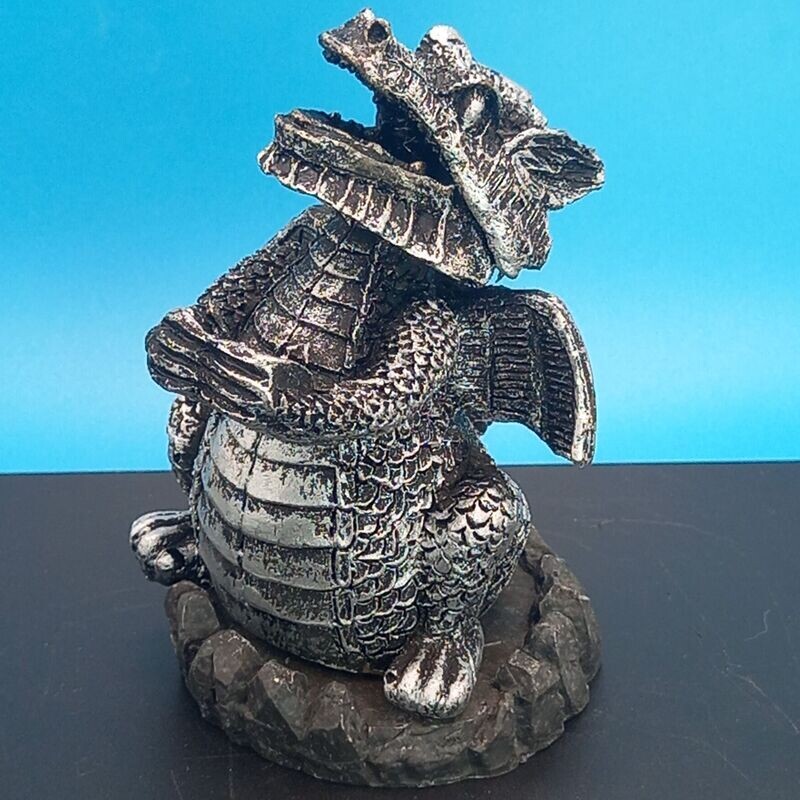 Smoking Dragon Cone Holder (Silver)