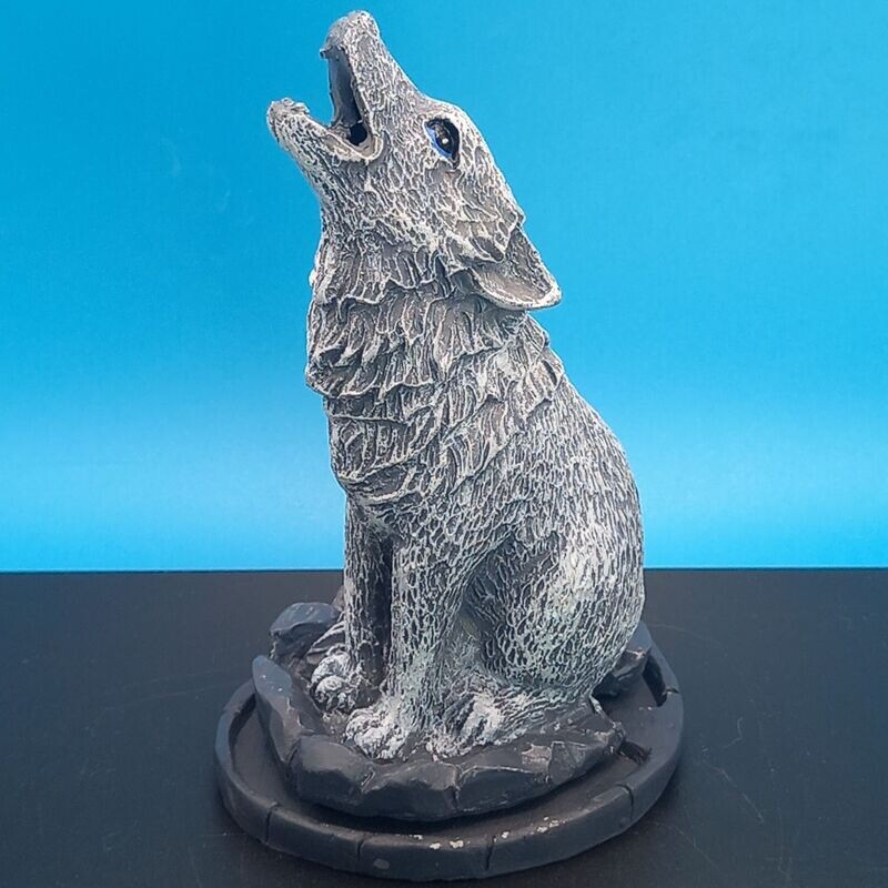 Howling Wolf Cone Holder