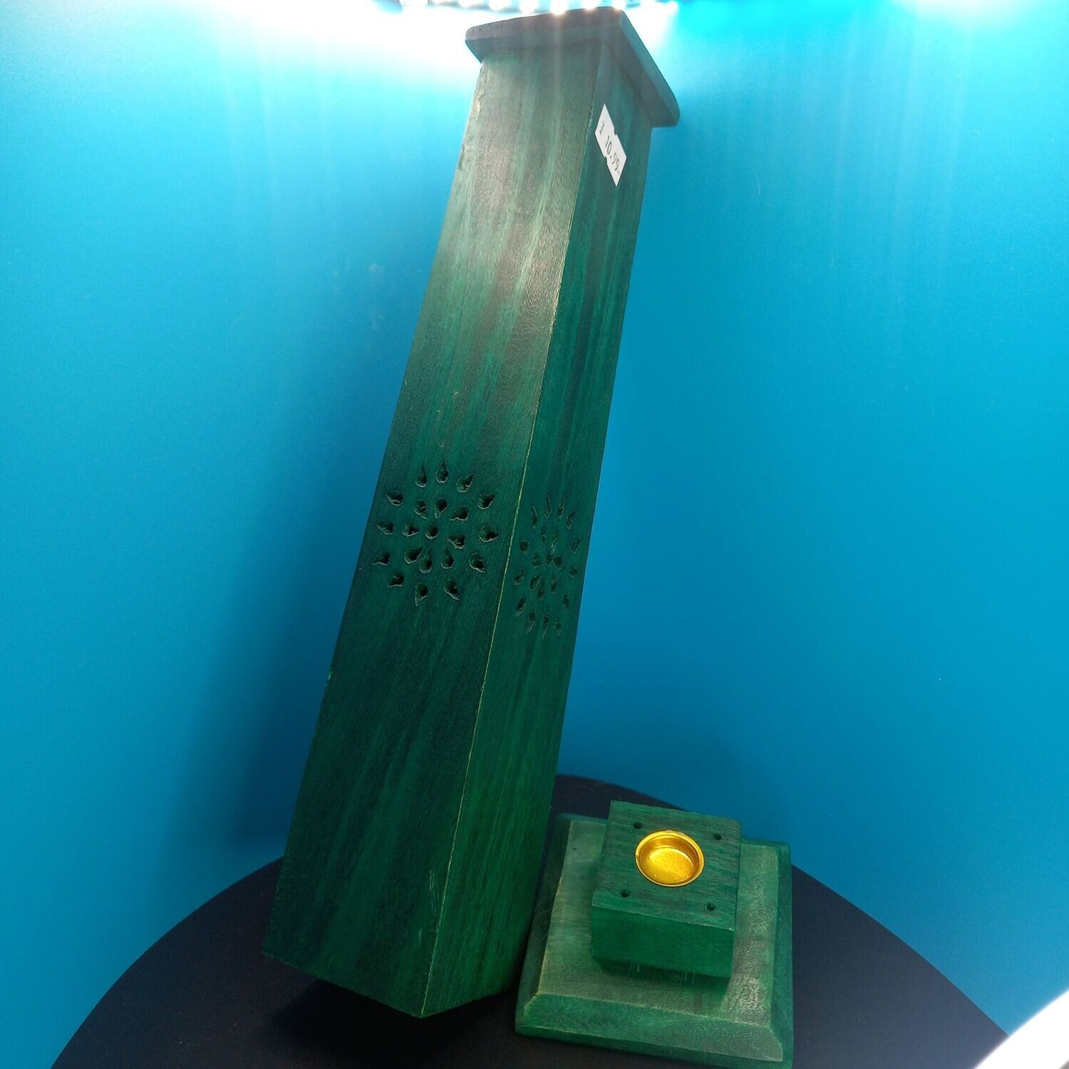 Smoking Tower Green (Sticks & Cone)