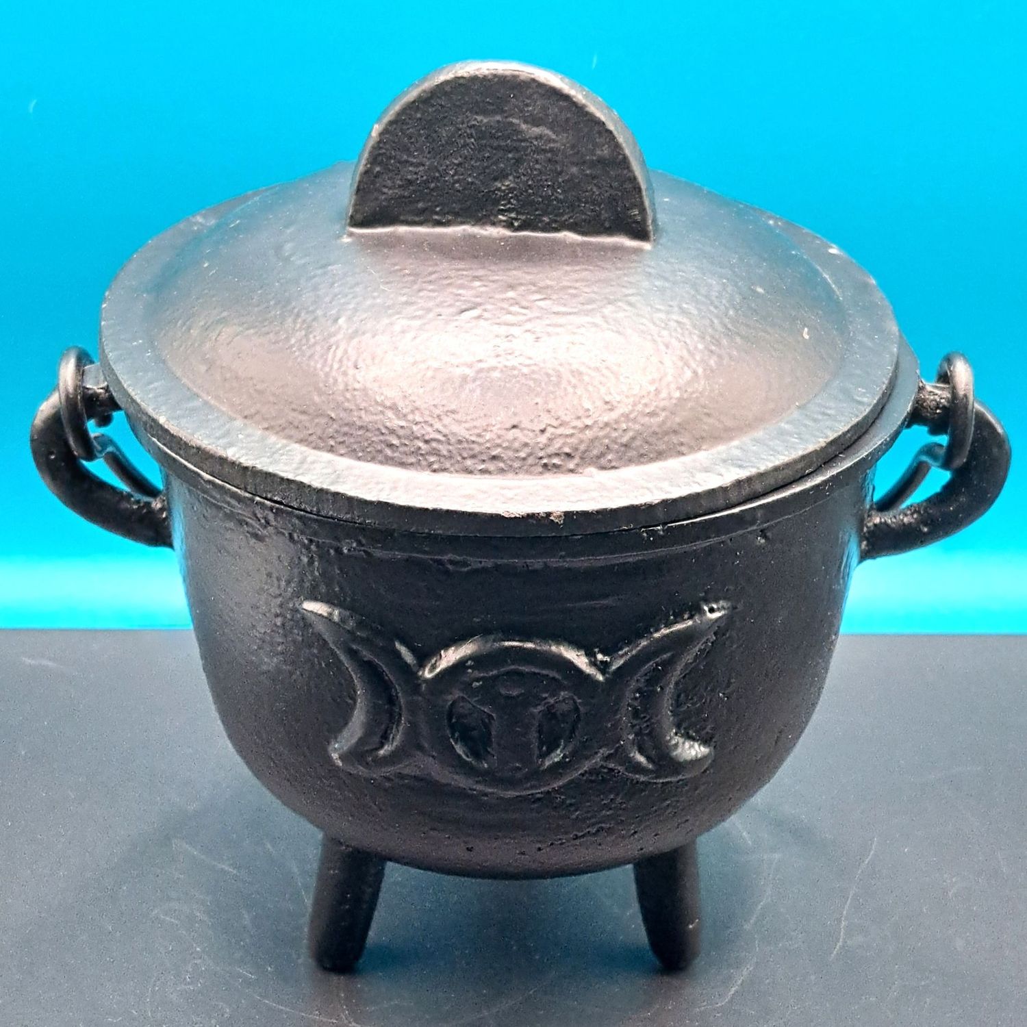 11cm Cast Iron Cauldron with Triple Moon Design