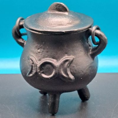 7cm  Cast Iron Cauldron with Triple Moon Design
