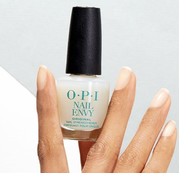 O.P.I Nail Envy
