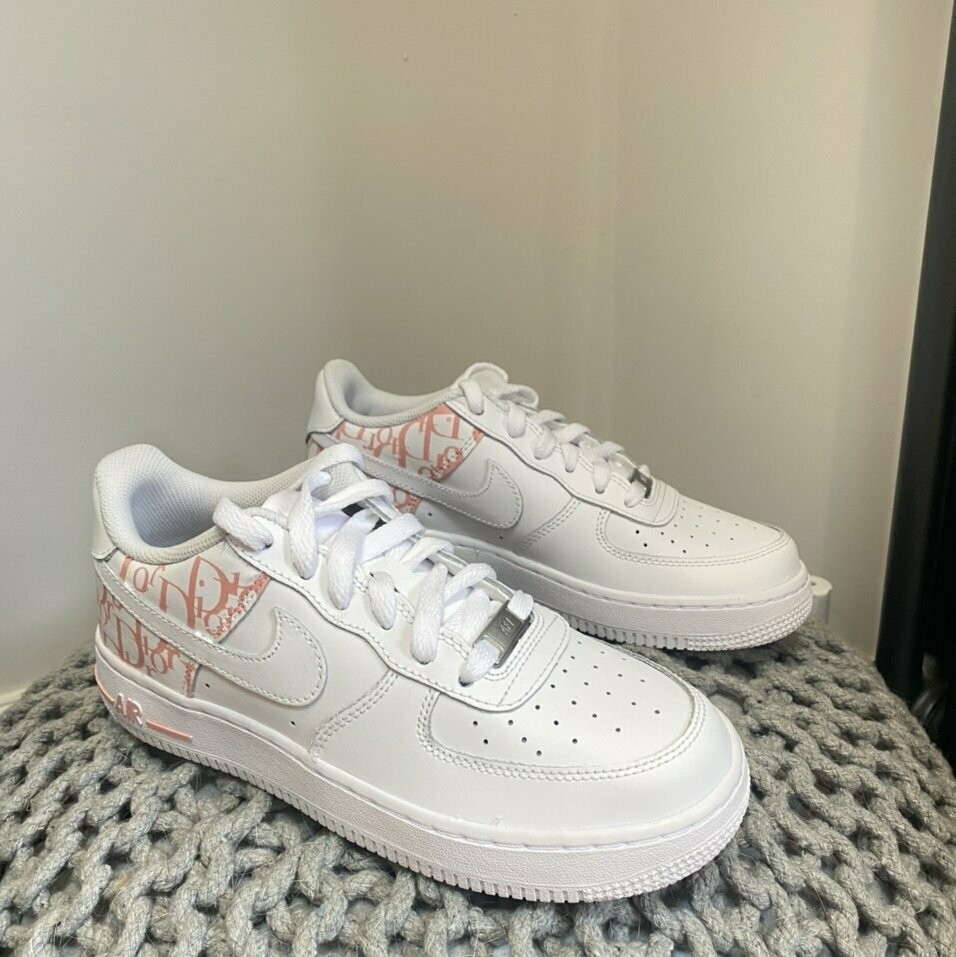 Nike Air Force Dior Pink Nike Air Nevist Blue Light Color Temperature