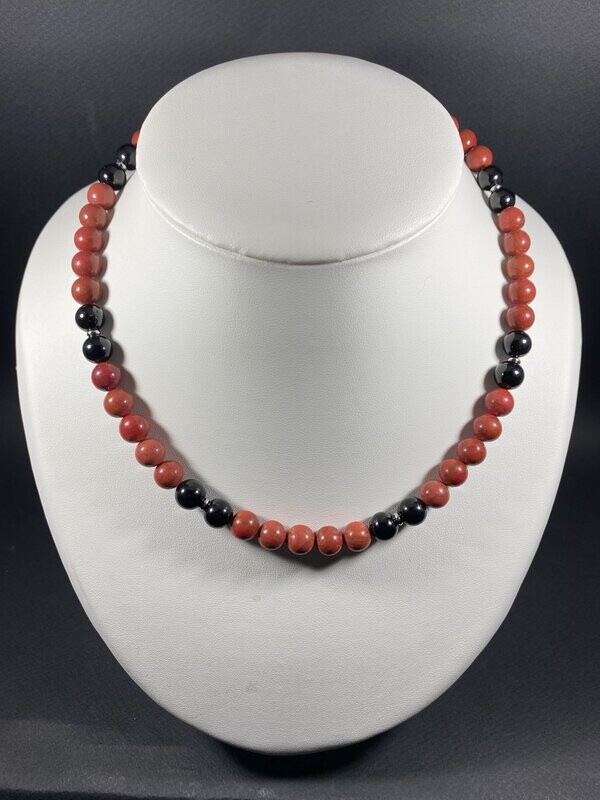 Collier de Jaspe Rouge & Tourmaline Noire  en perles 8mm