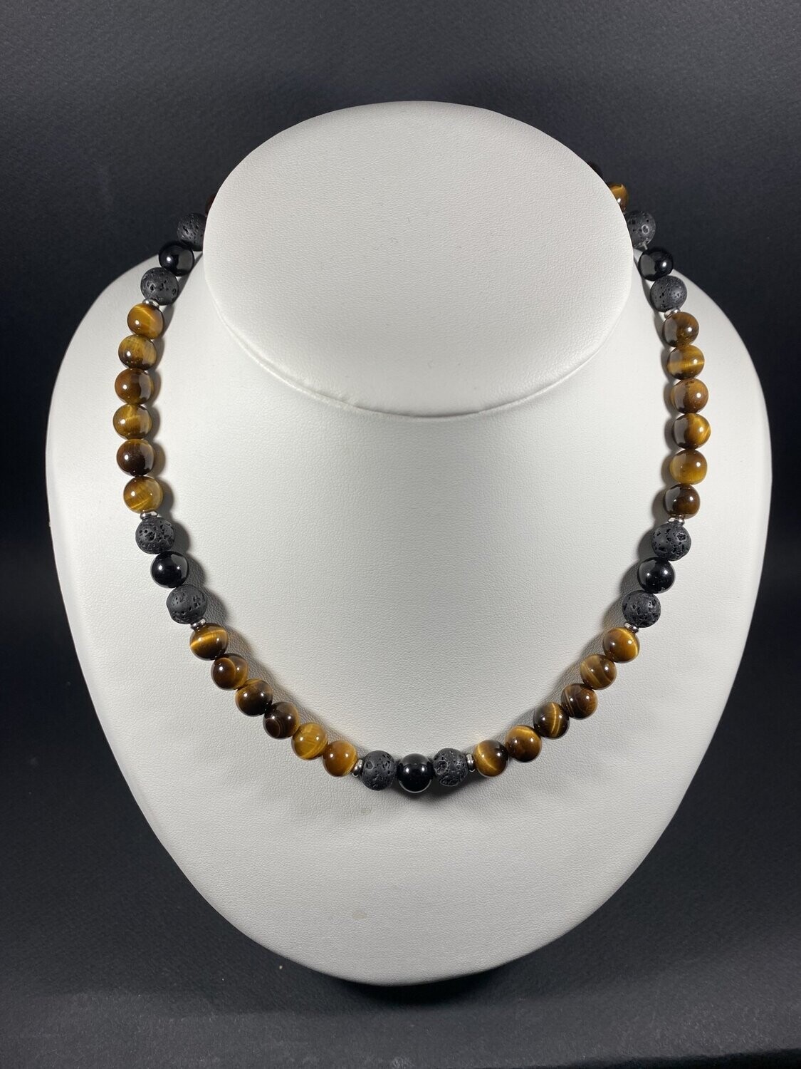 Collier d'Œil de Tigre, Pierre de Lave & Tourmaline Noire  en perles 8mm