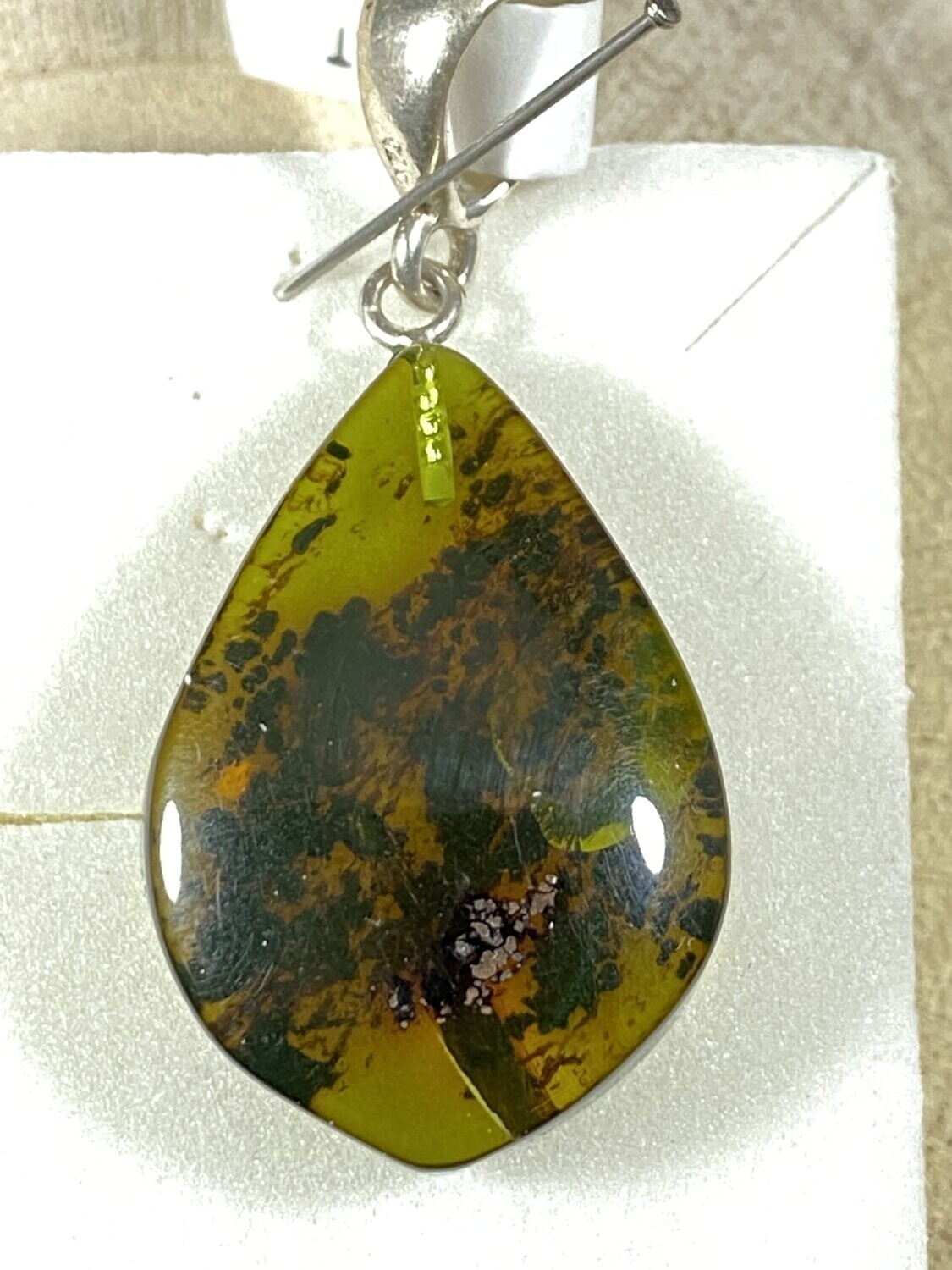 Pendentif en Ambre Verte