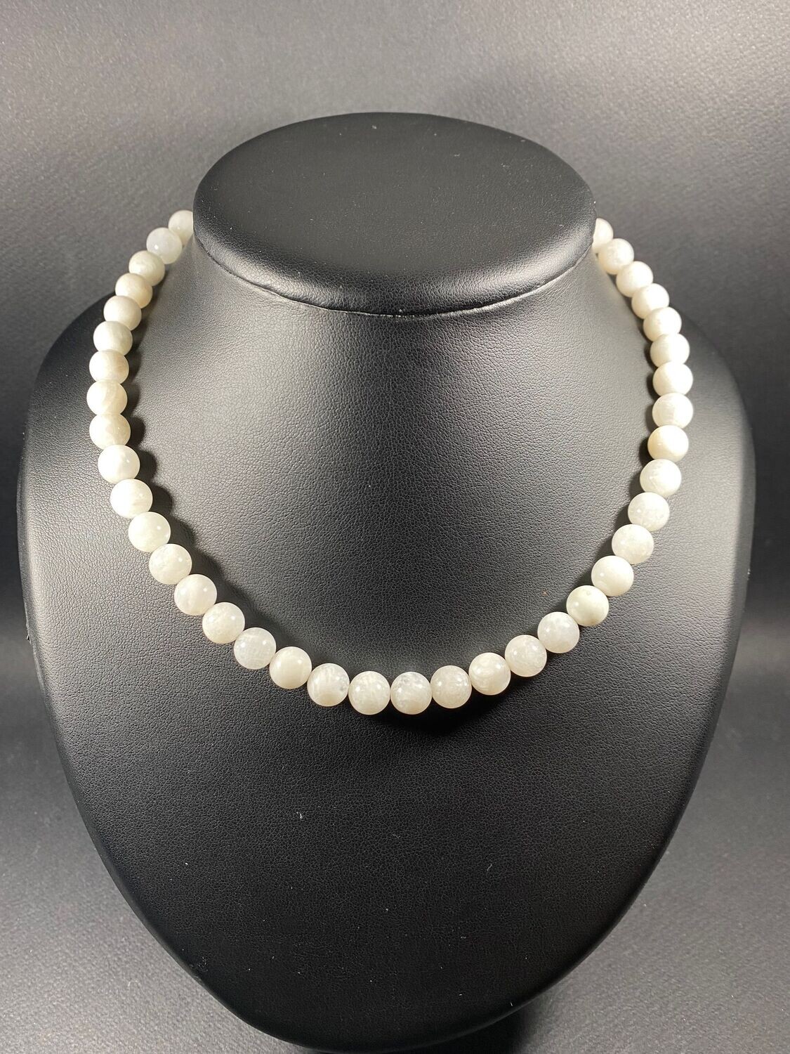 Collier de Pierre de Lune en perles 8mm