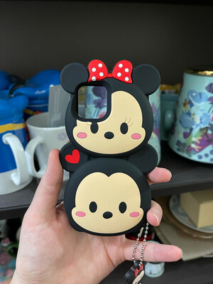 Mickey And Minnie Mouse Iphone 11