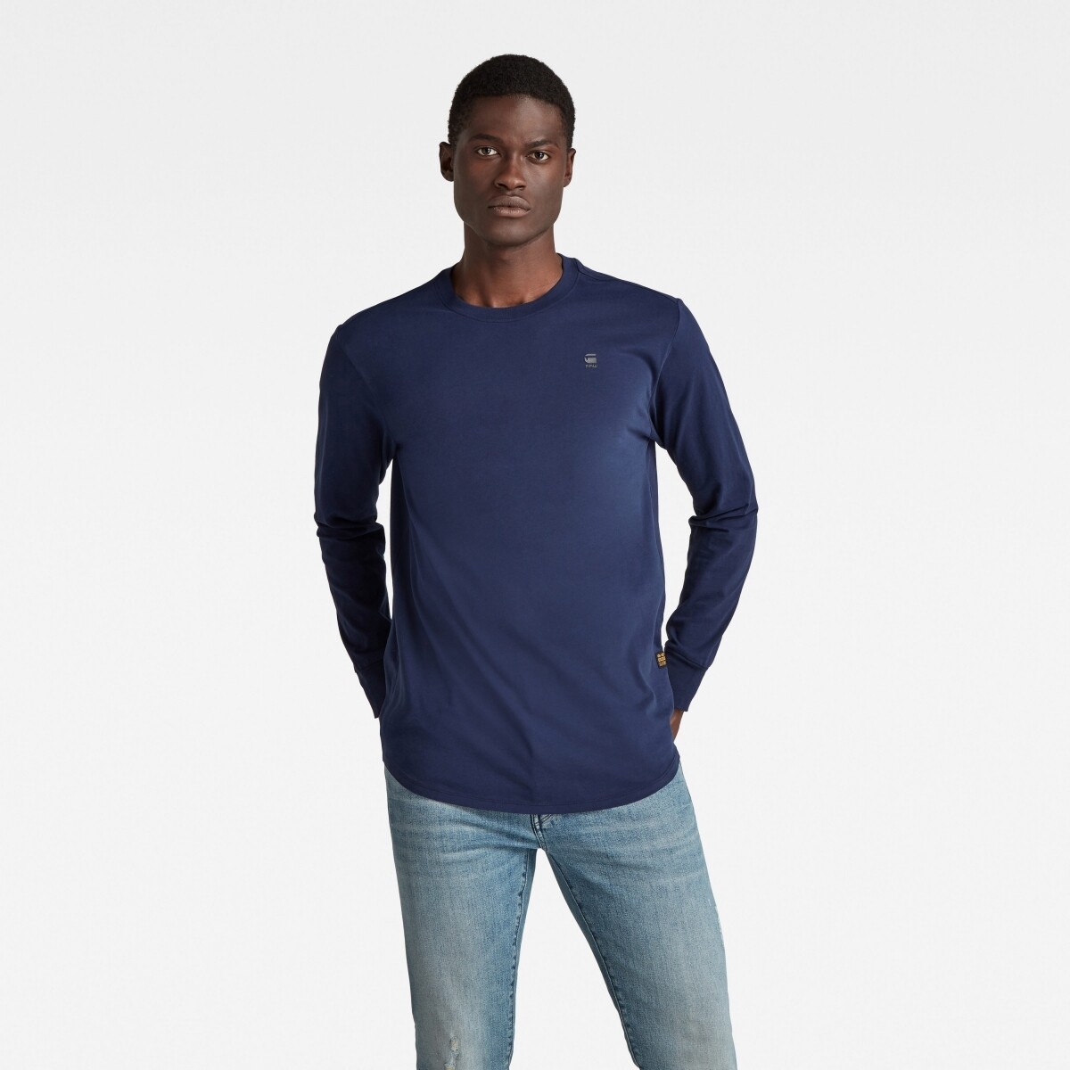 D16397-B353-1475 servant blue