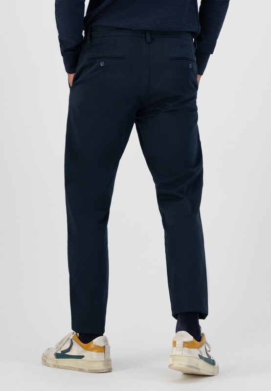 501678 Dk. Navy